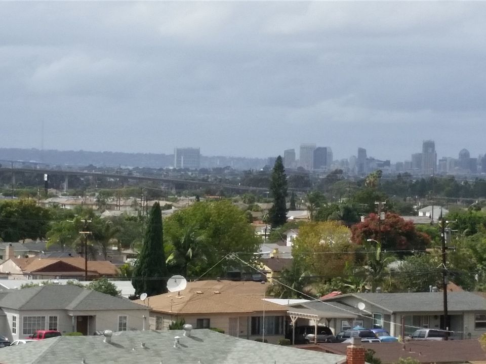 2nd image of 1456 Mariposa St