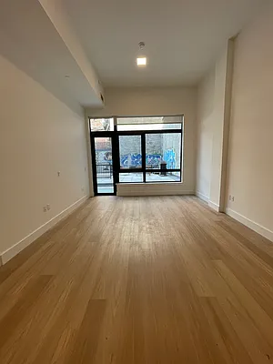 Rented by REAL New York | media 9