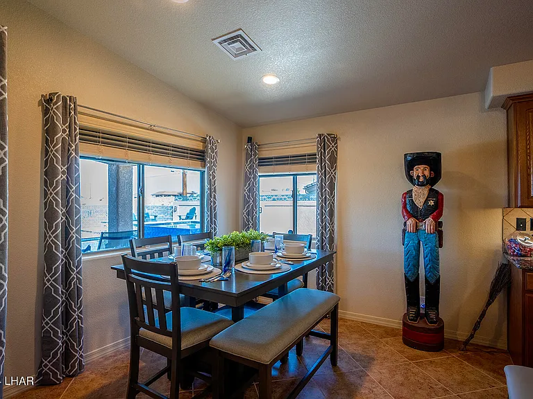 3761 Hiawatha Dr — Photo 23