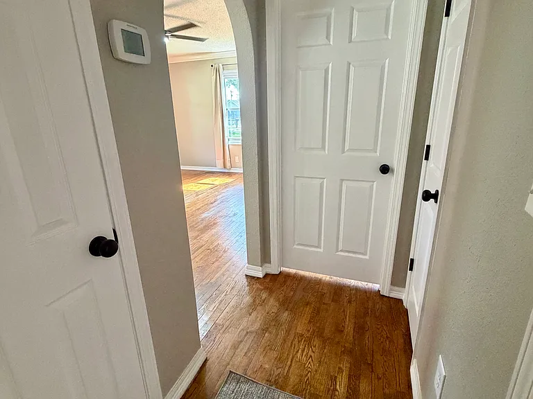 310 Defoe Cir — Photo 10