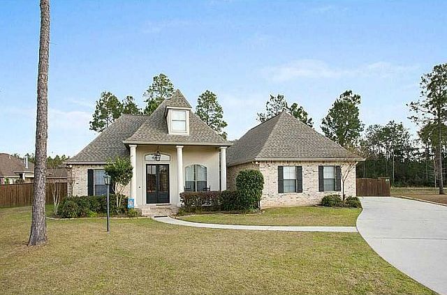 1st image of 1049 Creek Ct