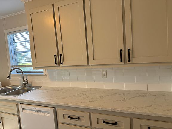 5th image of 330 N 25th Ave