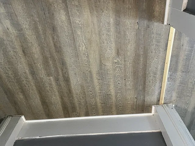 504 E Race St — Photo 9