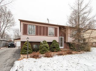 8837 Fairway Dr, Orland Park, IL