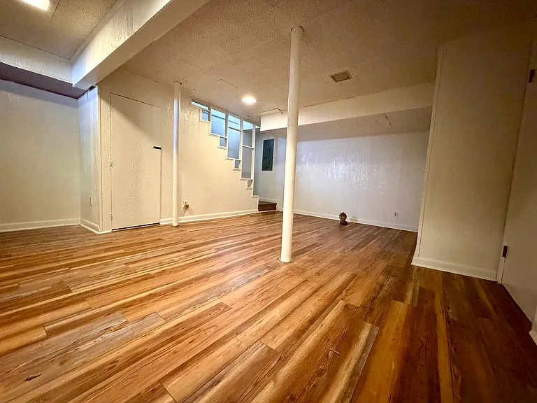 18 Zenith Dr — Photo 23
