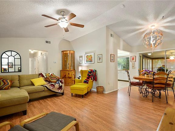 5th image of 5384 Pale Horse Dr #2