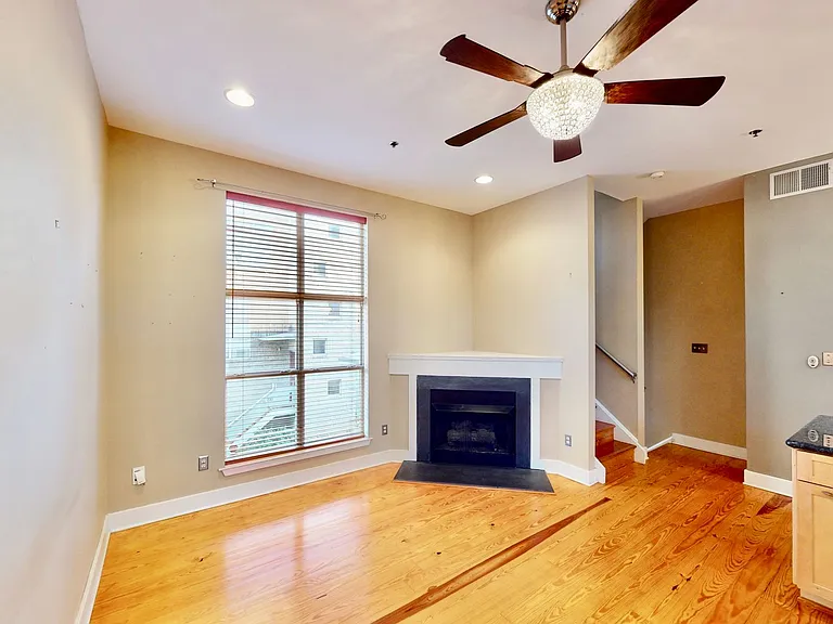 2062 Atherton Heights Ln — Photo 12