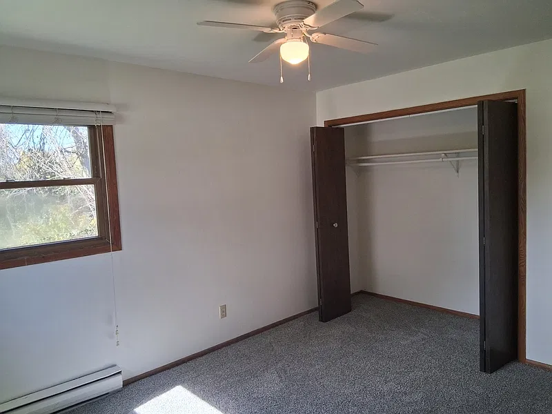 2 bed, 1.0 bath, $1,299 — Photo 3