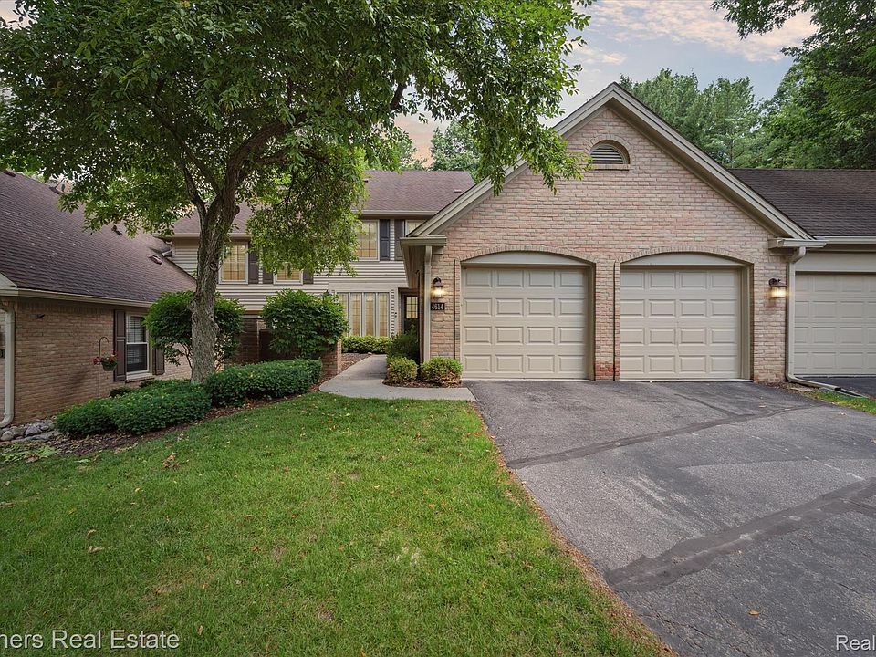 1st image of 4614 Golf View Dr #79