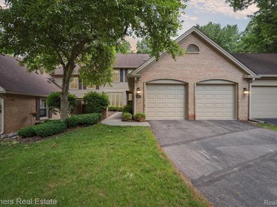 4614 Golf View Dr #79, Brighton, MI, 48116