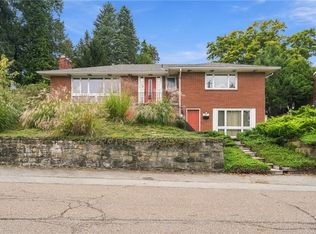 457 Longvue Dr, New Kensington, PA 15068