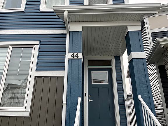 2nd image of 44R Seton Row SE