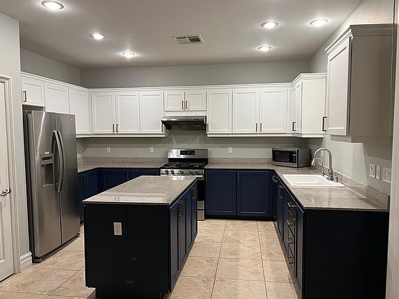 4th image of 9670 Marcelline Ave