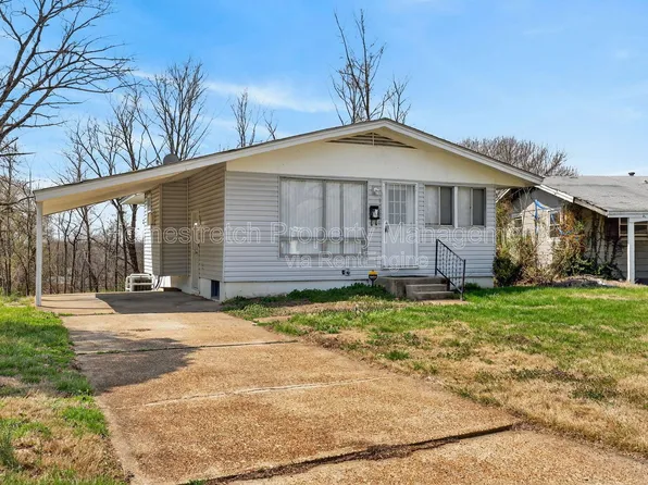 10201 Gourock Dr, Saint Louis, MO 63137