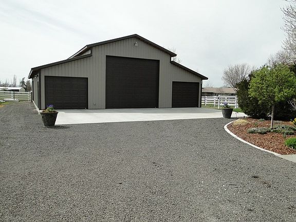 4th image of 301 Rosewood Pl