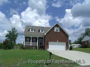 438 Saddle Ridge Rd, Fayetteville, NC 28311