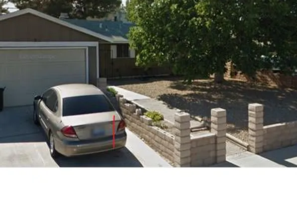 2313 N Mallard St, Las Vegas, NV 89108