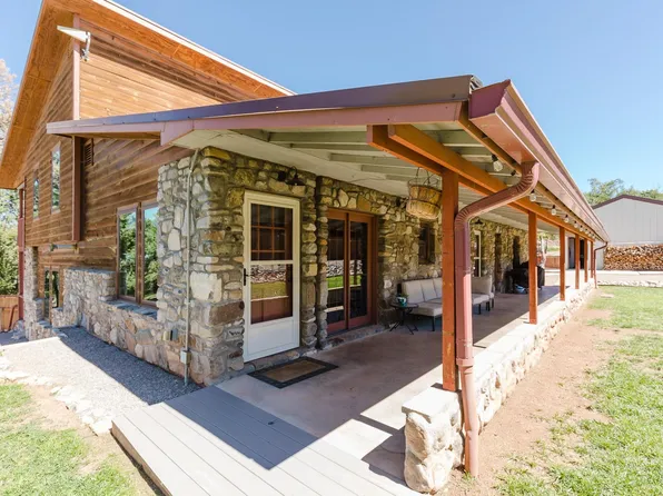 36 Old Railroad Dr, High Rolls Mountain Park, NM 88325