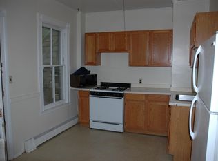125 Church St APT 1, Saratoga Springs, NY 12866