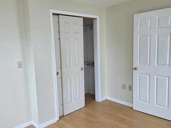 5th image of 167 Paine St Unit 1