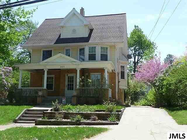 1st image of 501 W Washington Ave