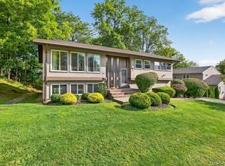 40 Gregg Ct, Tappan, NY 10983