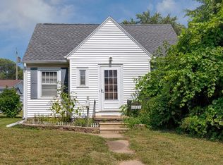 1227 Independence Ave, Waterloo, IA 50703