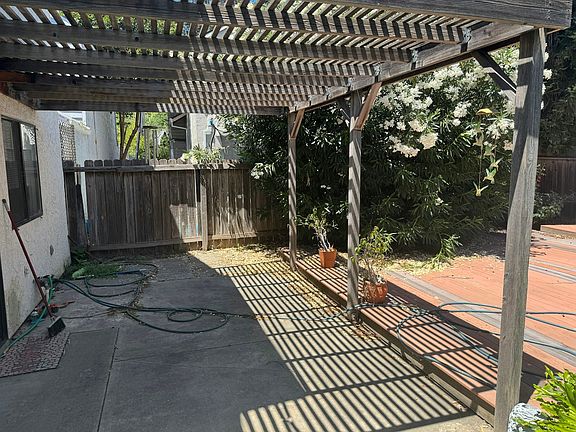 3rd image of 1419 Helmsman Way