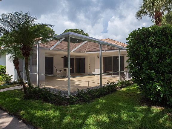 2nd image of 2402 Pin Oak Court