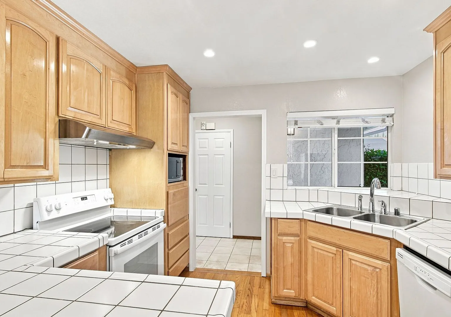 Centrally Located Single-Family Home — Photo 3