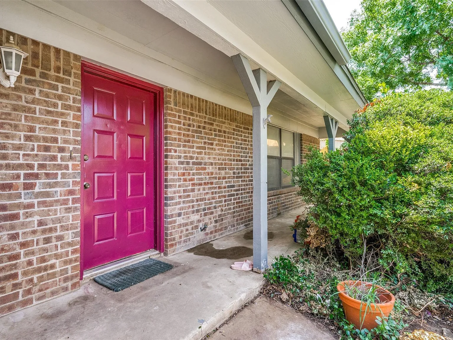 4 bed, 2164 sqft, $2,550 — Photo 4