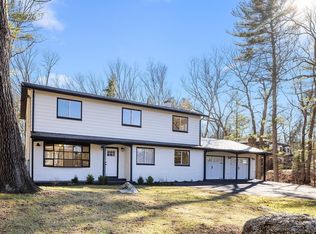 4 Fox Run Rd, Bedford, MA 01730