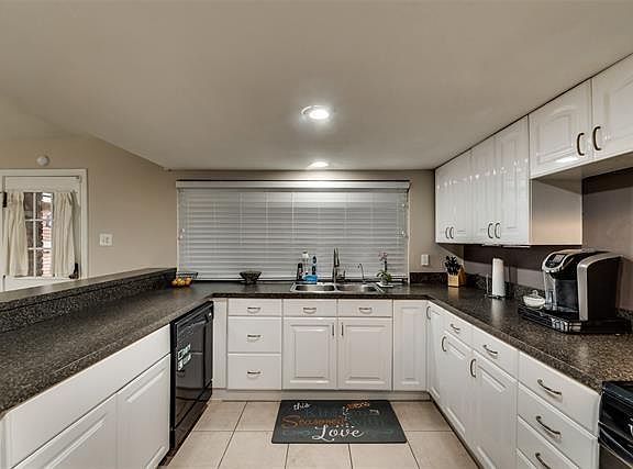 3rd image of 4613 Chalk Ct