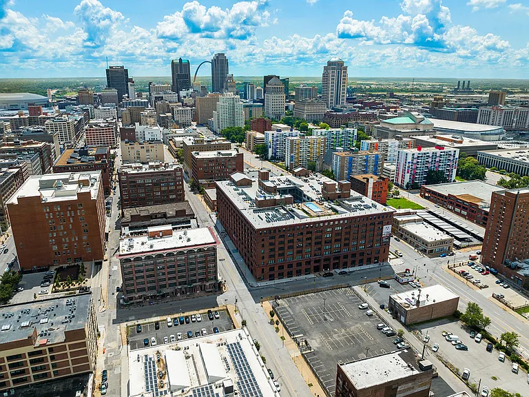 The Victor Luxury Apartments — Photo 49