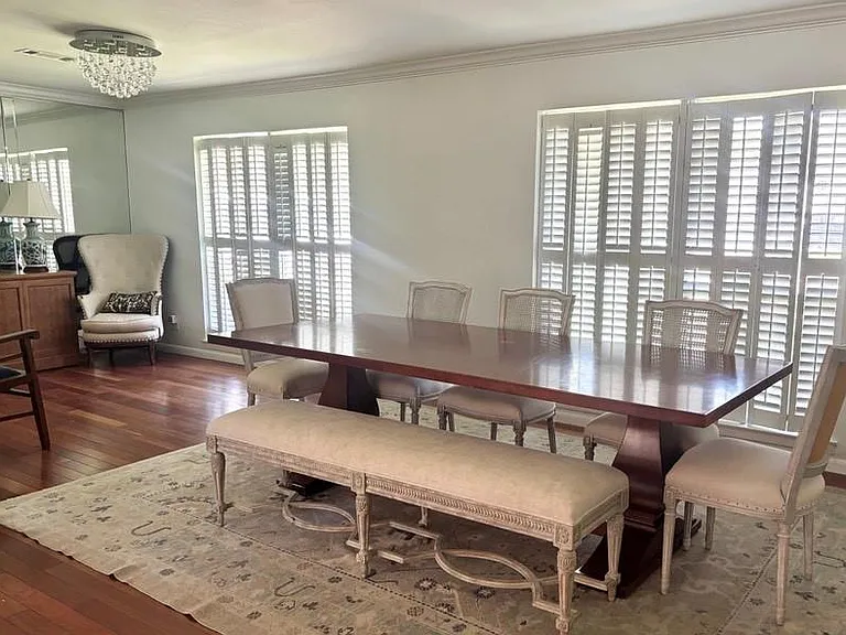 729 Camelot Ln — Photo 4