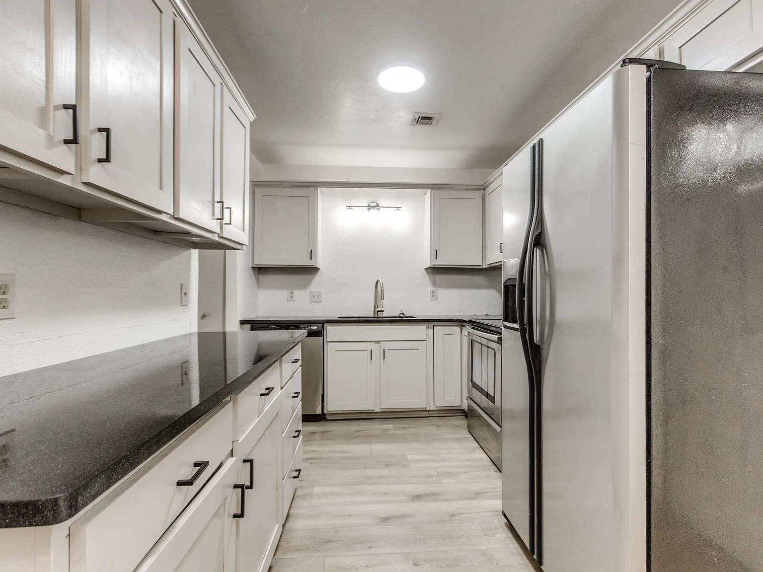 3 bed, 1193 sqft, $1,575 — Photo 3
