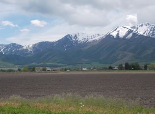 1020 E Main St, Wellsville, UT 84339
