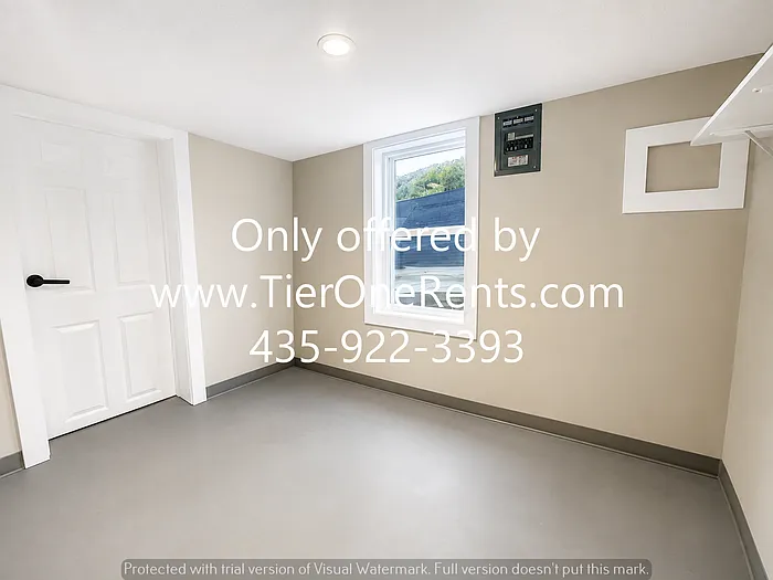 294 W 1200th St N — Photo 16