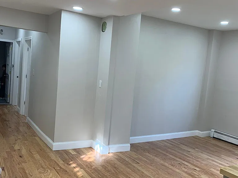 135 Gilbert St #1 — Photo 7