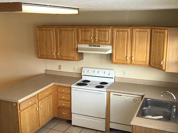 4th image of 601 Beaverview Dr