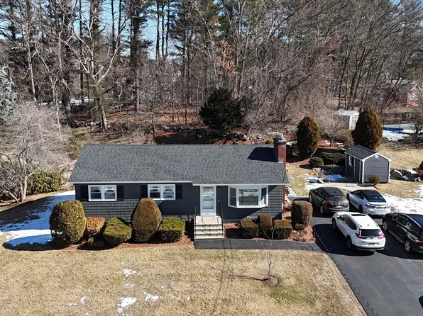 5 Biscayne Dr, Billerica, MA 01821