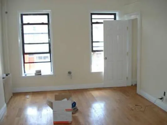 Rented by Urban Realty NYC | media 30