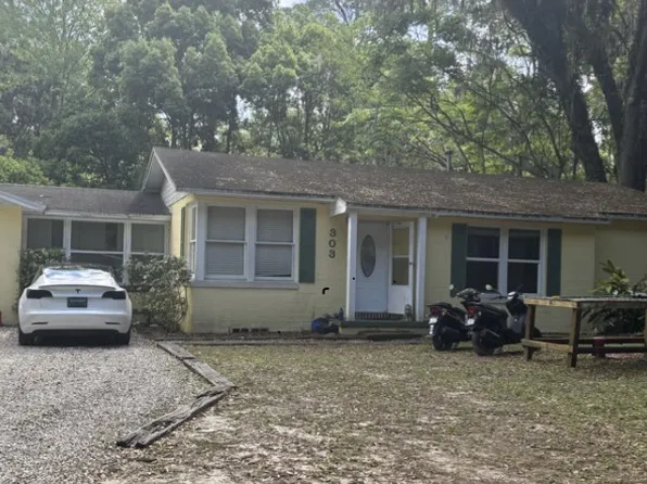 303 NW 25th St, Gainesville, FL 32607