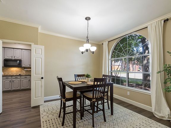 2905BrookhollowLn14146.jpg