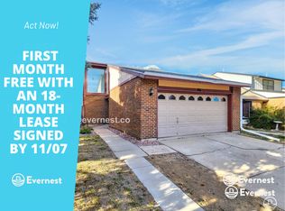 811 S Rifle Way, Aurora, CO 80017