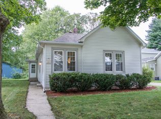 609 N Union St, Warsaw, IN 46580