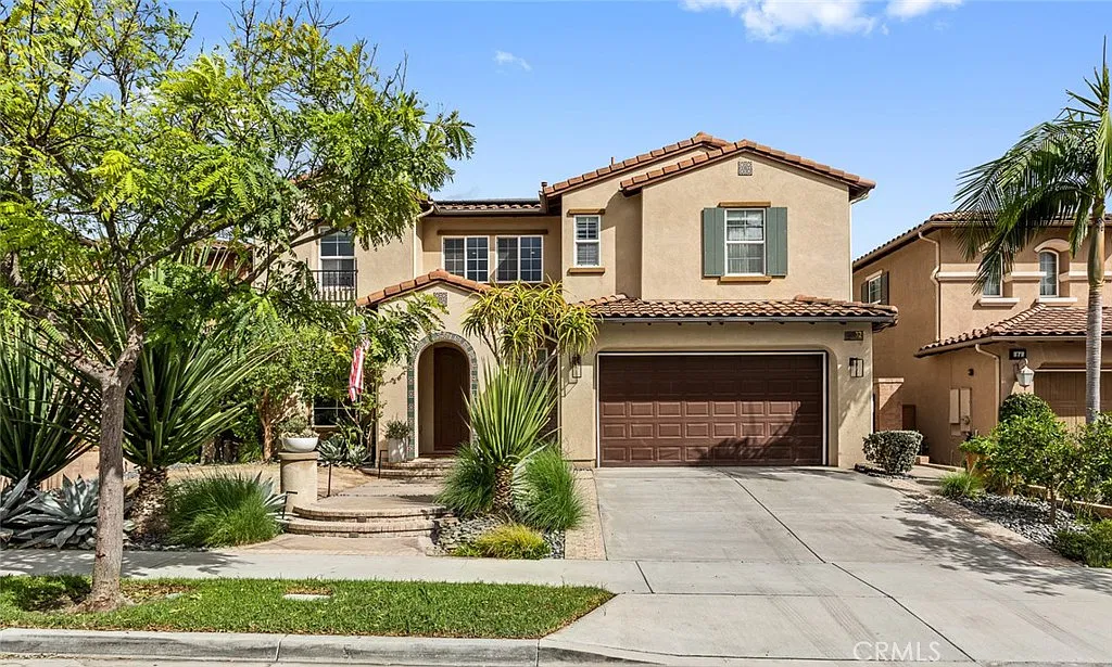 4 bed, 3197 sqft, $13,000 — Photo 2