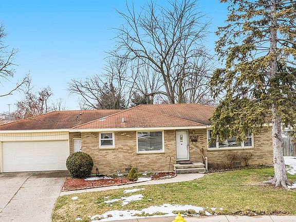 3rd image of 2729 Sharon Ct SW