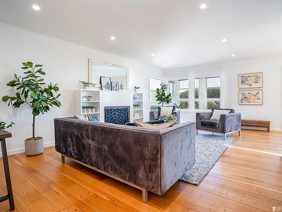 3rd image of 46 Cragmont Ave