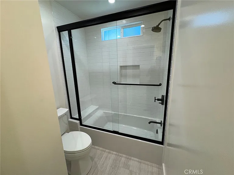 6837 Oak Park Ave — Photo 11